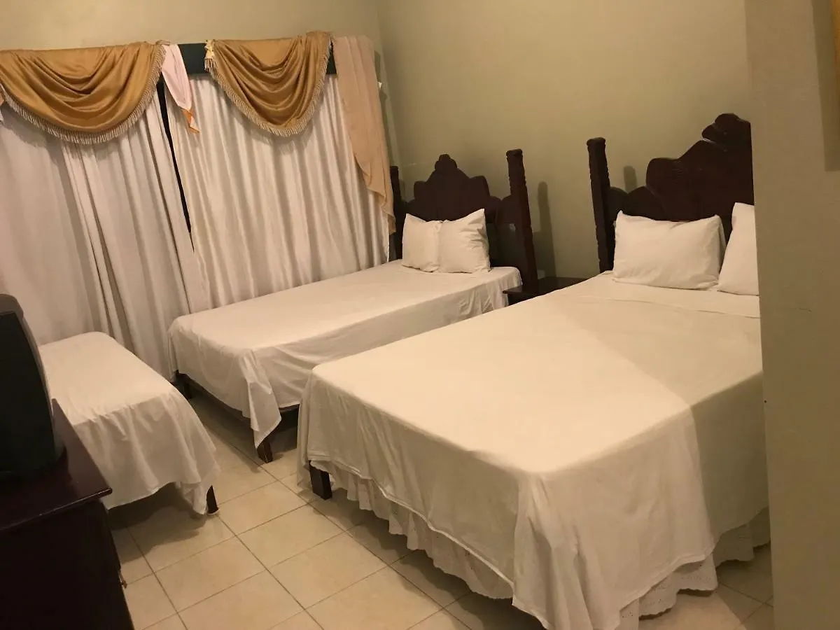 Green House Hotel 0*, Santo Domingo